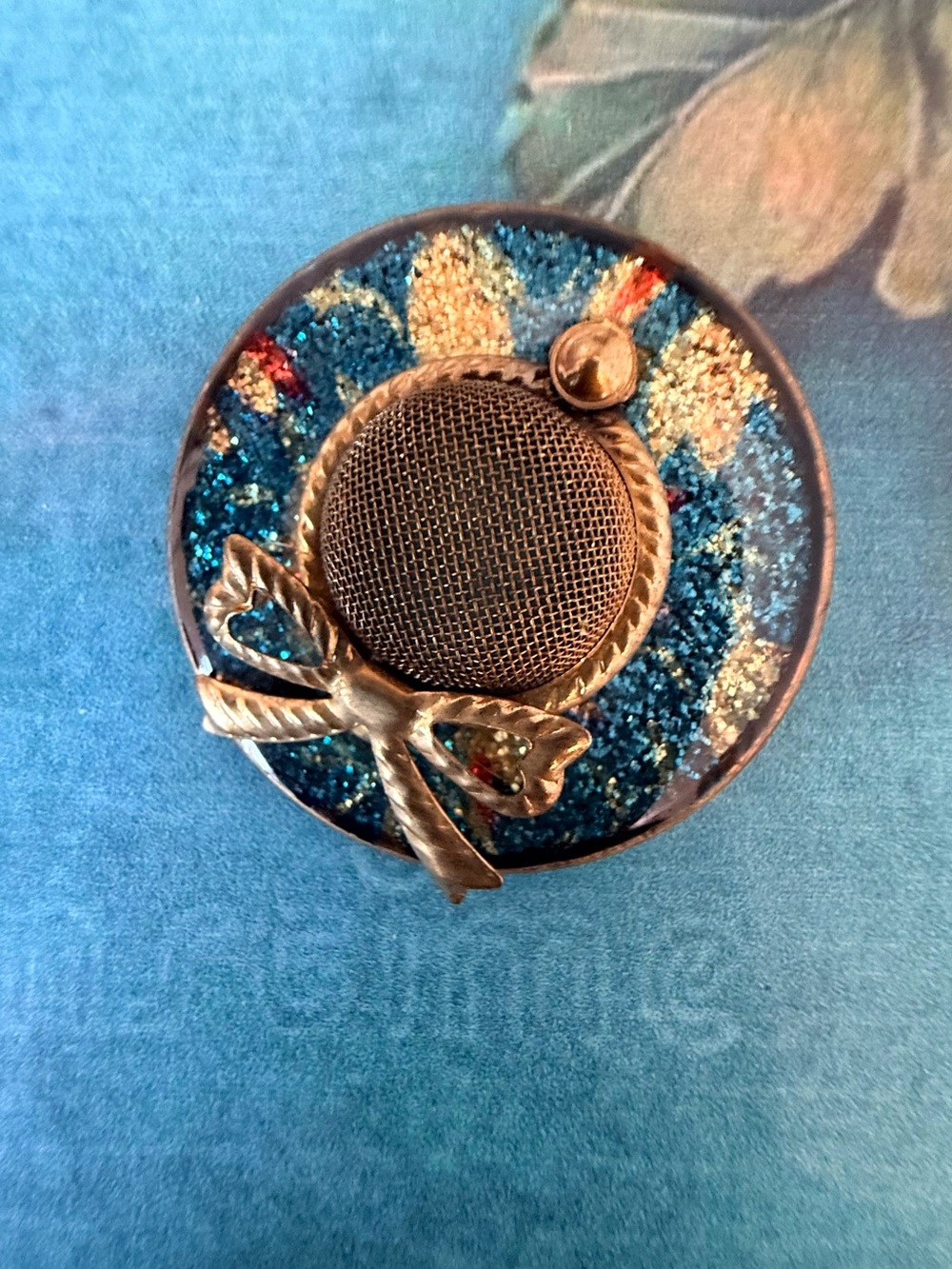 Hat Brooch Accent - Blue Glitter